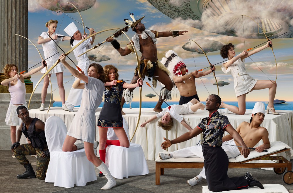AES+F | AES+F est un groupe d'artistes russes d'art contemporain. Il est composé de Tatiana Arzamasova, Lev Evzovich, Evgeny Svyatsky, et Vladimir Fridkes. Arzamasova, Evzovich et Svyatsky ont créé le groupe AES en 1987. En 1997, Friedkes a rejoint AES et le groupe a changé pour AES+F